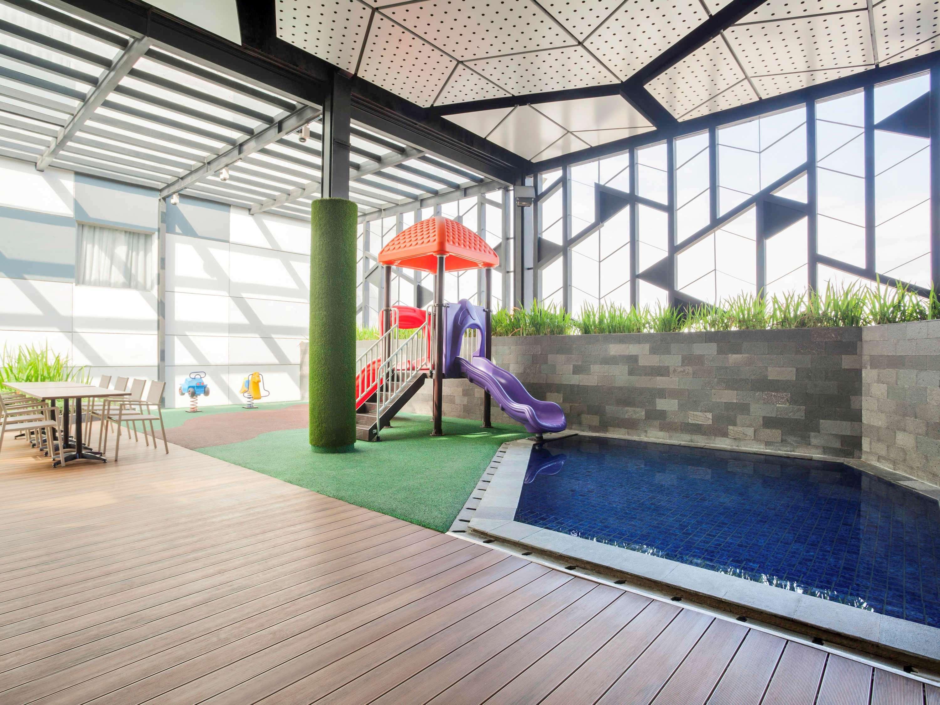 Ibis Styles Jakarta Sunter Екстериор снимка