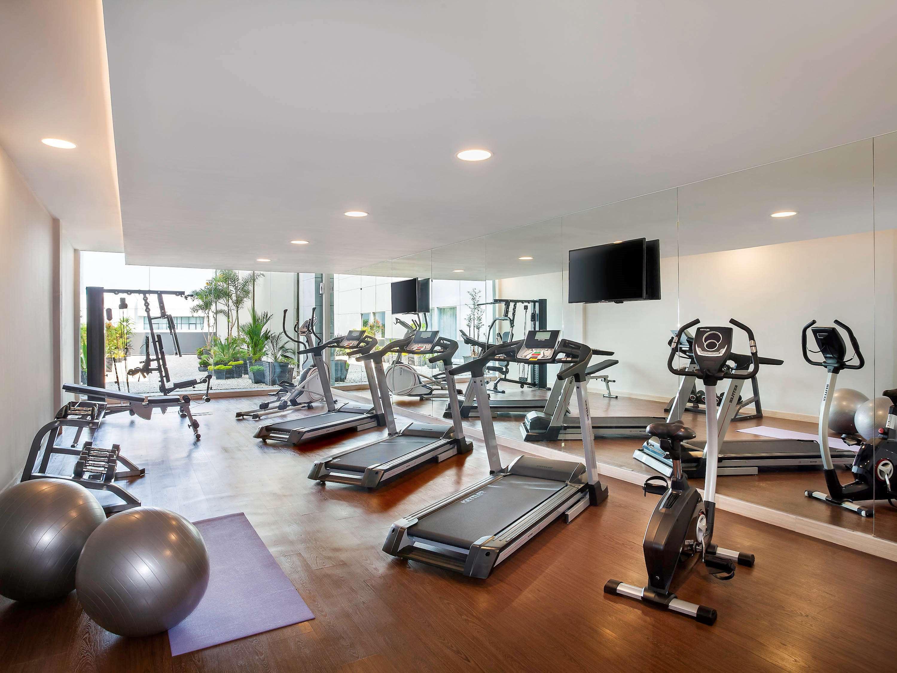 Ibis Styles Jakarta Sunter Екстериор снимка