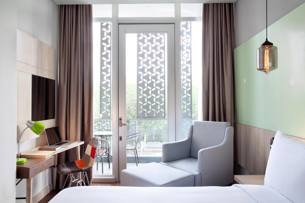 Ibis Styles Jakarta Sunter Екстериор снимка