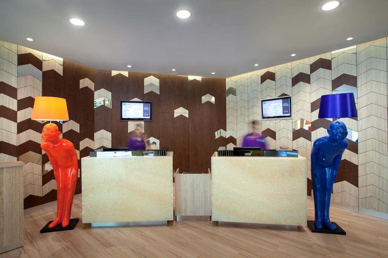 Ibis Styles Jakarta Sunter Екстериор снимка