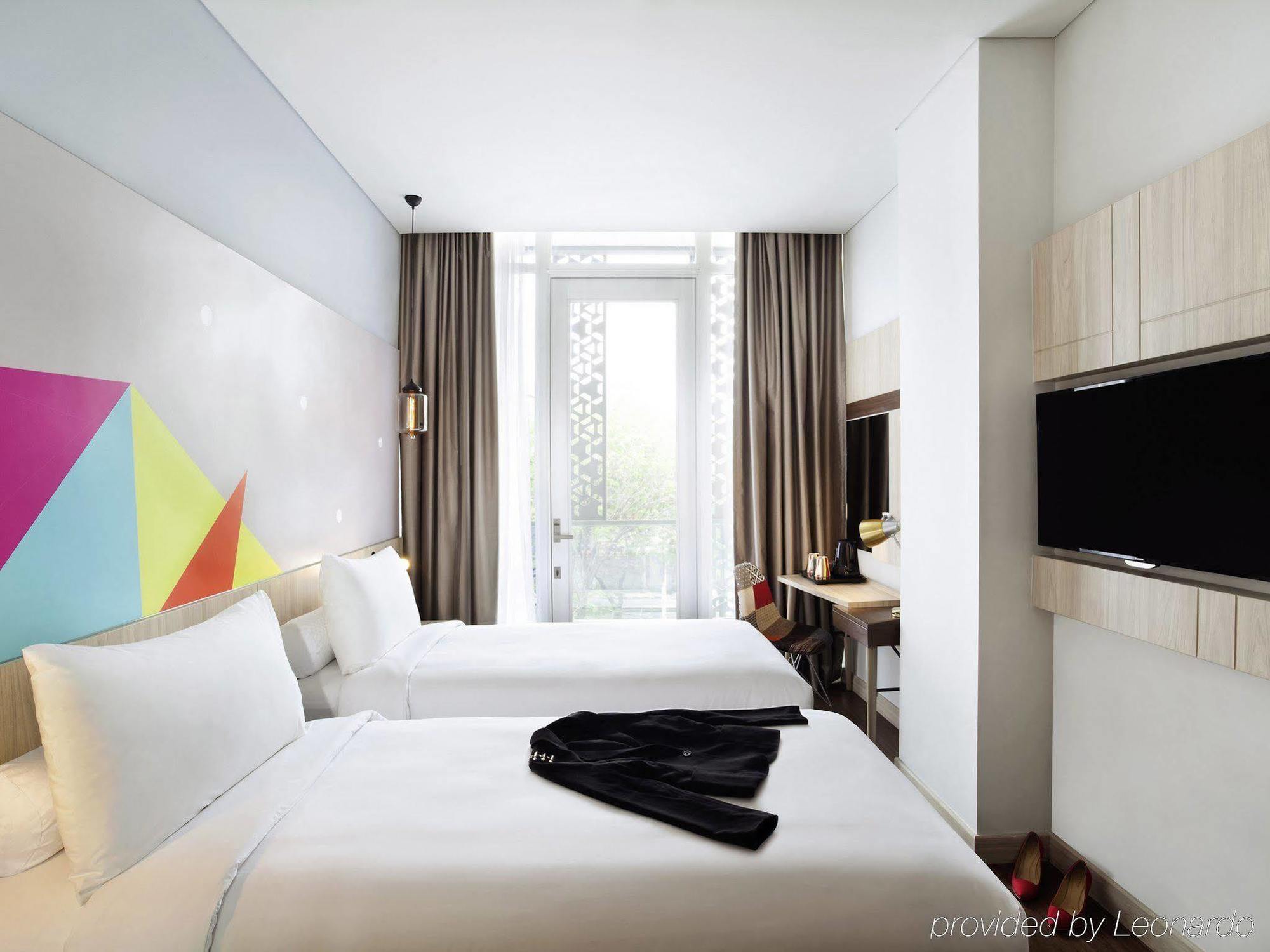 Ibis Styles Jakarta Sunter Екстериор снимка