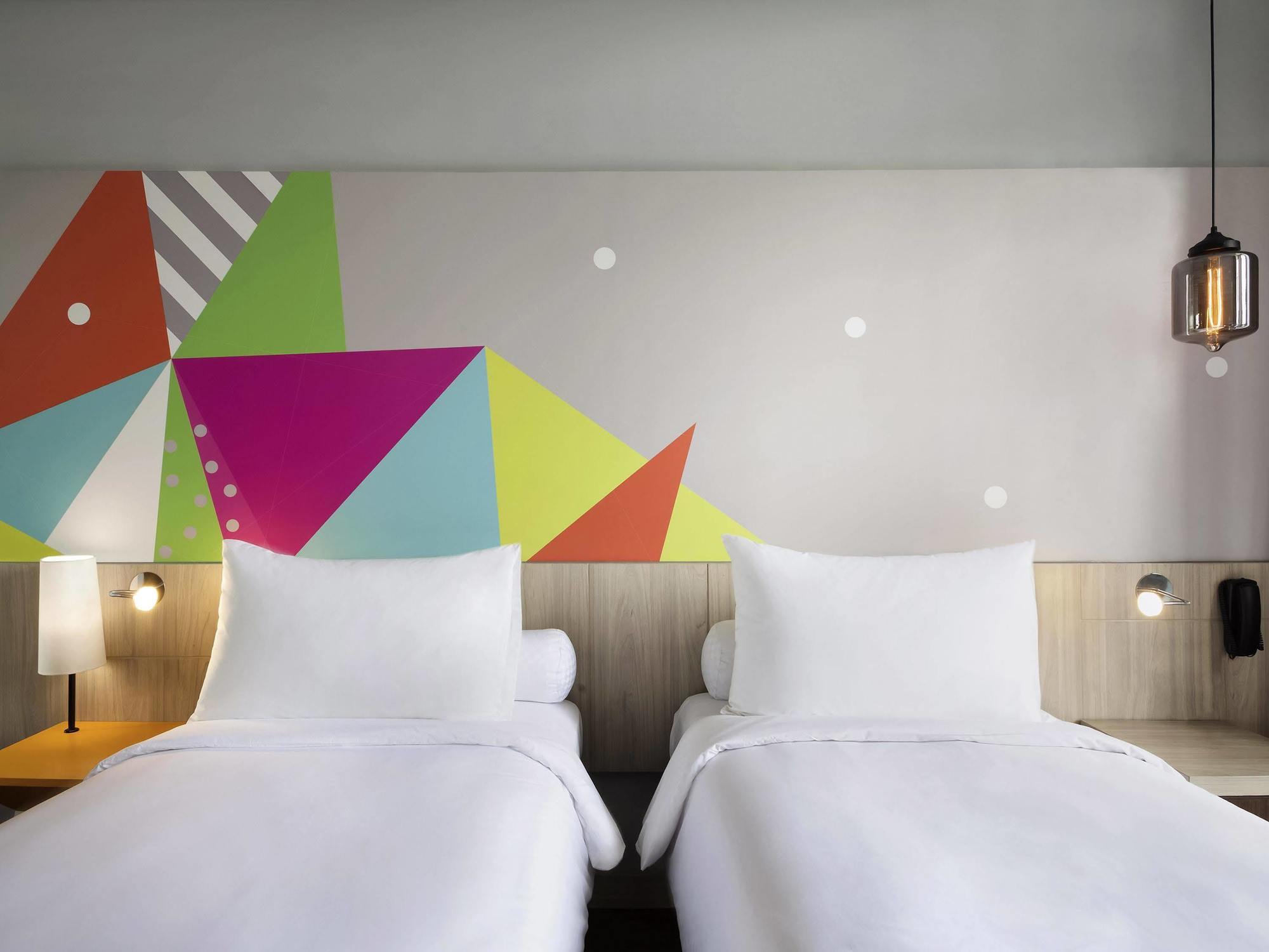 Ibis Styles Jakarta Sunter Екстериор снимка